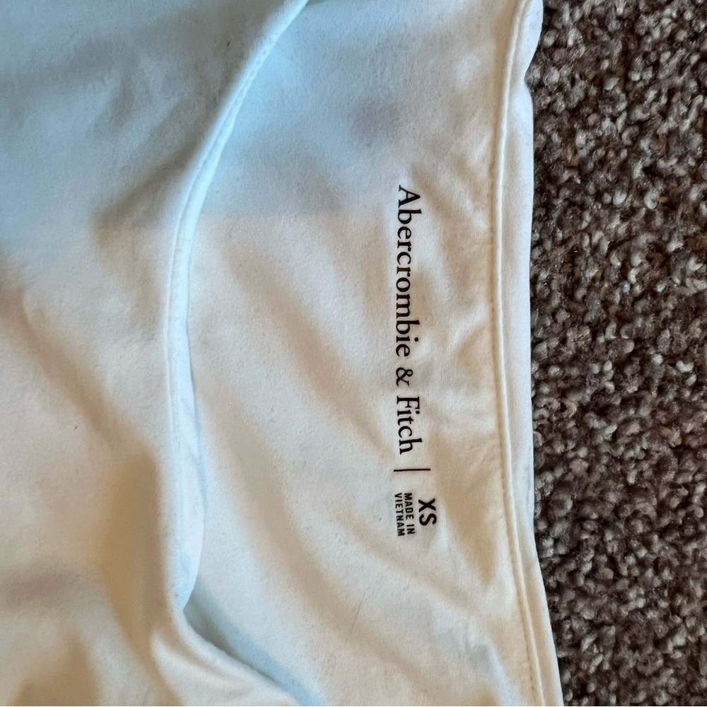Abercrombie & Fitch White Top XS